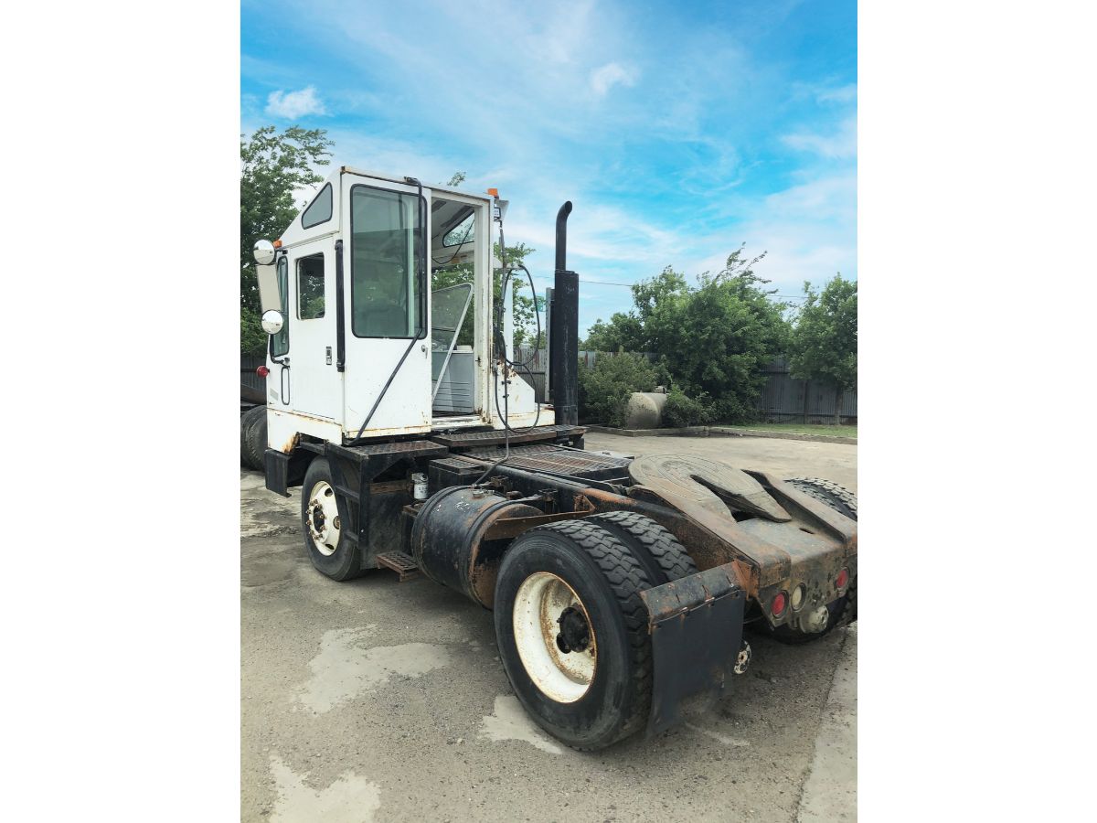 2000-OTTAWA-PARTS-TRUCK-000240_9.jpg	