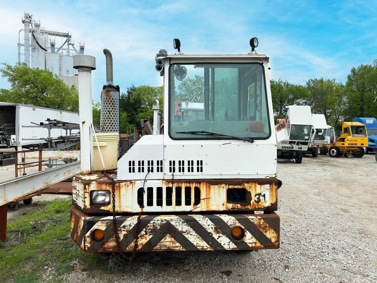 2002-OTTAWA-PARTS-TRUCK-305181-2.jpg