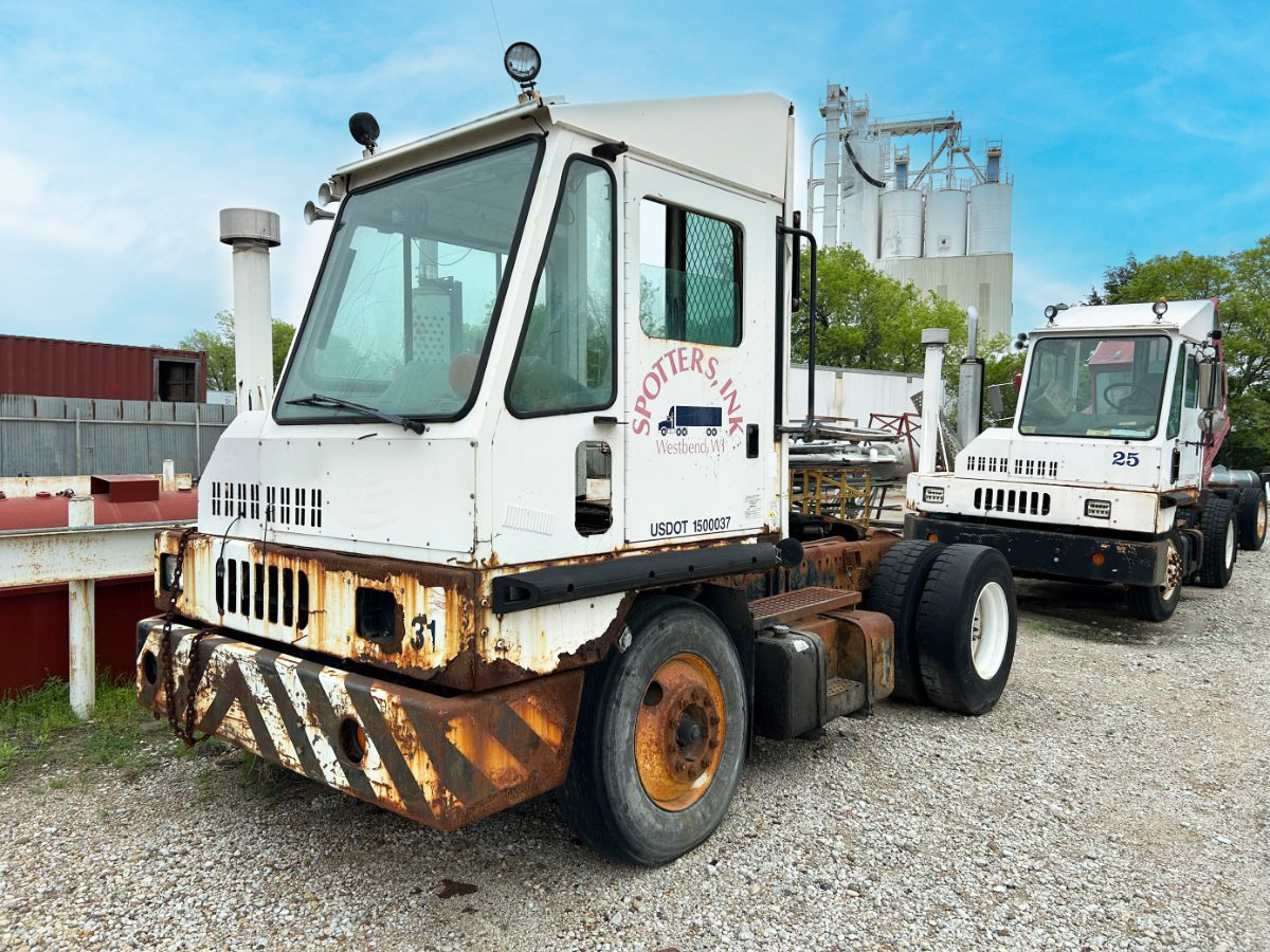 2002-OTTAWA-PARTS-TRUCK-305181-3.jpg
