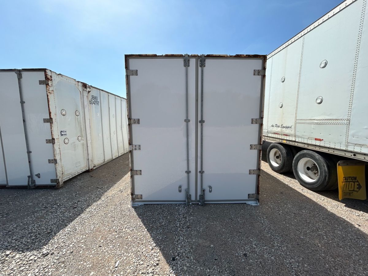 SHIPPING-CONTAINER-603504-1.jpg	